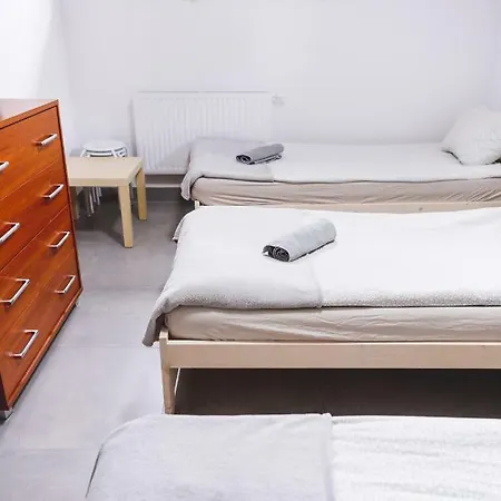 Pracownicze 55 Hostel